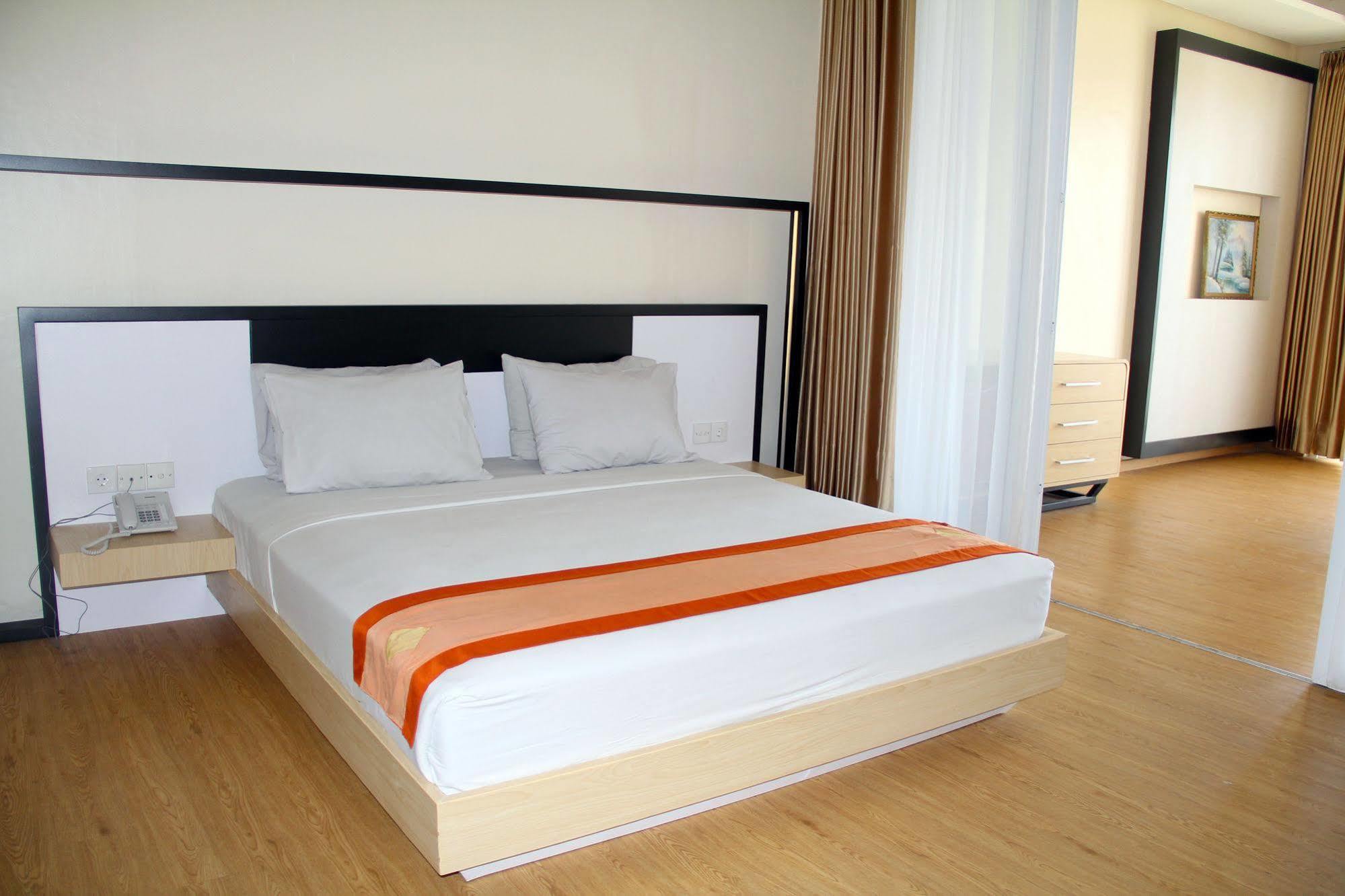 באליקפאפאן Buana Lestari Hotel מראה חיצוני תמונה